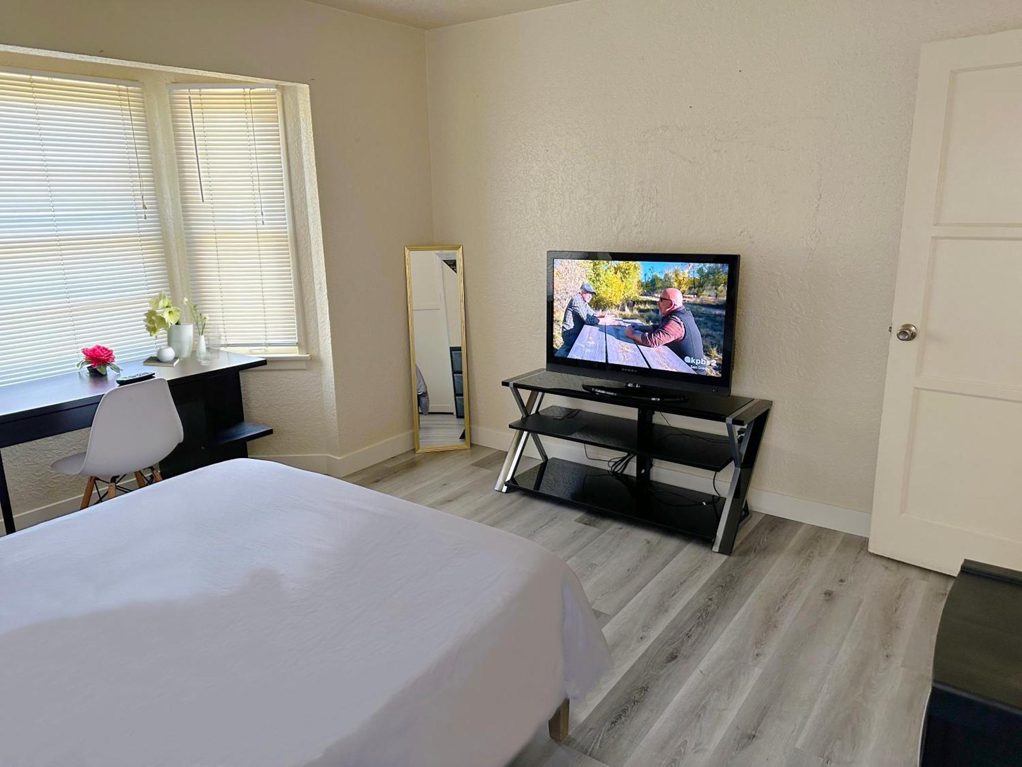 Entire Lovely 3-Bedroom Home W Yard, Parking Chula Vista Exterior photo